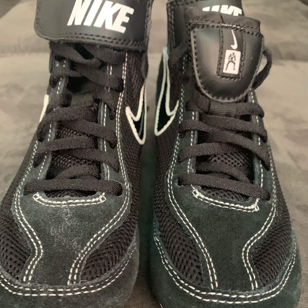 Nike brand new kid boxing shoes